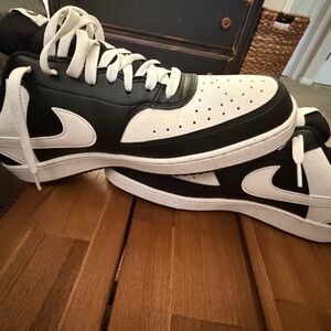 Nike Court Vision Low - size 12 men’s